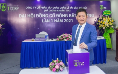 CHỦ TỊCH TÙNG TRÍ VIỆT: “TÔI MONG GIÁ CỔ PHIẾU VÀ CÔNG TY TĂNG TRƯỞNG BỀN VỮNG”